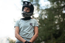 Carica l'immagine nel visualizzatore di Gallery, Maglia MTB a maniche corte Seek Amp Donna