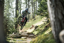 Carica l'immagine nel visualizzatore di Gallery, Maglia MTB a maniche lunghe Scrub Amp Uomo