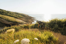 Lade das Bild in den Galerie-Viewer, ION Tee SS Scrub AMP WMS 2021