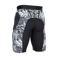 Lade das Bild in den Galerie-Viewer, MTB Protektorenshorts Scrub Amp