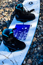 Carica l'immagine nel visualizzatore di Gallery, Duotone Gambler 2024