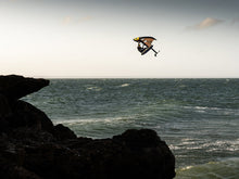Lade das Bild in den Galerie-Viewer, action_shot
