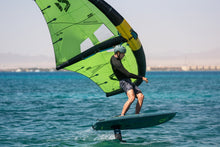Lade das Bild in den Galerie-Viewer, action_shot