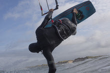 Carica l'immagine nel visualizzatore di Gallery, ION Riot Curv Team Series Kite Harness Men 2022