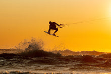 Load image into Gallery viewer, ION Men Wetsuit Element 2/2 Shorty Longsleeve Back Zip 2022