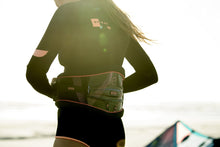 Carica l'immagine nel visualizzatore di Gallery, ION Sol Curv Kite Harness Women 2023