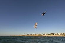 Load image into Gallery viewer, ION Men Wetsuit Element 2/2 Shorty Longsleeve Back Zip 2023