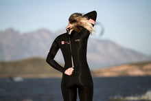 Lade das Bild in den Galerie-Viewer, action_shot