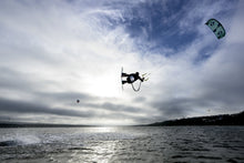 Lade das Bild in den Galerie-Viewer, Handle Pass Leash Comp