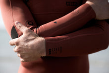 Load image into Gallery viewer, action_shot