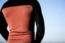 Lade das Bild in den Galerie-Viewer, action_shot