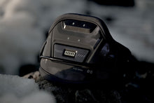 Lade das Bild in den Galerie-Viewer, action_shot