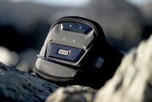 Lade das Bild in den Galerie-Viewer, action_shot