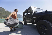 Carica l'immagine nel visualizzatore di Gallery, ION Wake Boardbag Core Wheelie 2024