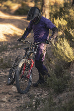 Lade das Bild in den Galerie-Viewer, MTB Pants Scrub Amp BAT Unisex