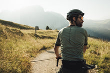 Carica l'immagine nel visualizzatore di Gallery, Maglia da Gravel VNTR Amp a maniche corte da uomo