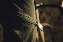 Lade das Bild in den Galerie-Viewer, Gravel Shorts VNTR Amp Herren