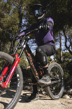 Load image into Gallery viewer, ION MTB Knee Pads K-Pact Amp HD Unisex 2024