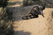 Lade das Bild in den Galerie-Viewer, Herren MTB Jersey Logo DR kurzarm