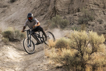 Lade das Bild in den Galerie-Viewer, MTB Hose Scrub Amp BAT Herren