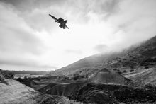 Charger l'image dans la galerie, action_shot