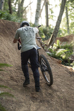 Cargar imagen en el visor de la galería, ION MTB Helmet Scrub Select MIPS EU/CE 2024