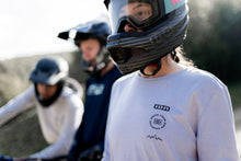 Lade das Bild in den Galerie-Viewer, action_shot