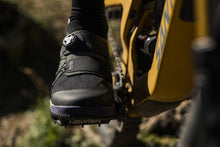 Lade das Bild in den Galerie-Viewer, MTB Schuhe Scrub Select BOA