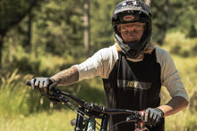 Load image into Gallery viewer, ION MTB Gloves Scrub 2022