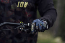 Load image into Gallery viewer, ION MTB Gloves Scrub 2022