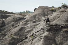 Lade das Bild in den Galerie-Viewer, MTB Tech Hoody Seek Amp