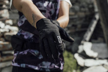 Load image into Gallery viewer, ION MTB Gloves Scrub Amp 2024