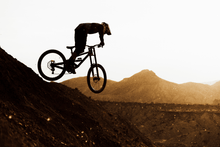 Carica l'immagine nel visualizzatore di Gallery, ION Tee LS Scrub Select 2021