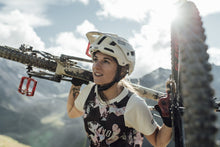 Carica l'immagine nel visualizzatore di Gallery, ION BIke Tee Scrub SS women 2022