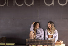 Lade das Bild in den Galerie-Viewer, Duotone Apparel Hoody Logo unisex 2024