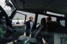 Carica l'immagine nel visualizzatore di Gallery, action_shot