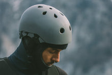 Carica l'immagine nel visualizzatore di Gallery, ION Helmet Hardcap Amp 2022