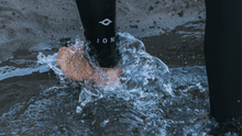Carica l'immagine nel visualizzatore di Gallery, action_shot