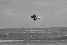 Lade das Bild in den Galerie-Viewer, action_shot