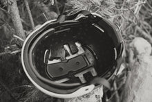 Carica l'immagine nel visualizzatore di Gallery, action_shot