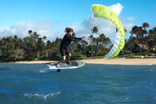 Lade das Bild in den Galerie-Viewer, action_shot