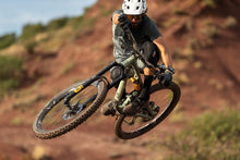 Lade das Bild in den Galerie-Viewer, MTB Knieschoner K-Sleeve Amp