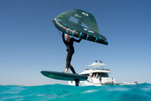 Lade das Bild in den Galerie-Viewer, action_shot