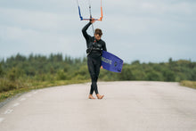 Lade das Bild in den Galerie-Viewer, action_shot