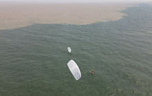 Carica l'immagine nel visualizzatore di Gallery, action_shot