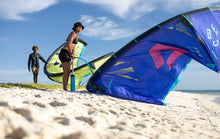 Carica l'immagine nel visualizzatore di Gallery, action_shot