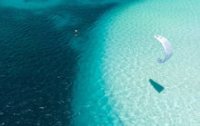 Carica l'immagine nel visualizzatore di Gallery, action_shot