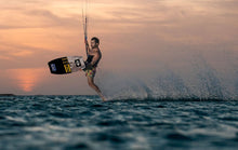 Lade das Bild in den Galerie-Viewer, action_shot