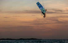 Lade das Bild in den Galerie-Viewer, action_shot