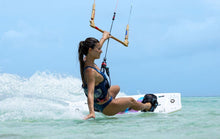 Lade das Bild in den Galerie-Viewer, action_shot